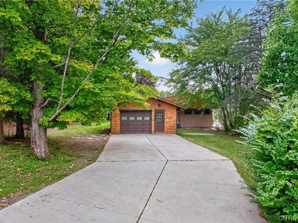 4394 New Paris Road , New Hartford, NY 13413
