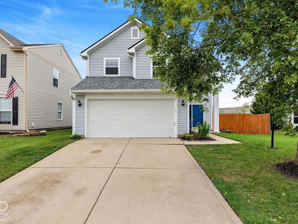 5228 Waterton Lakes Drive , Indianapolis, IN 46237