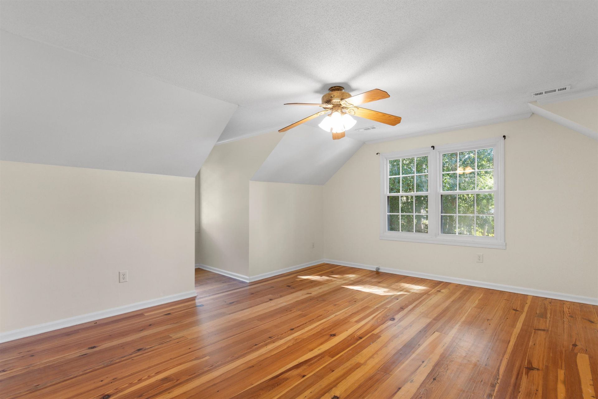 378 Belle Isle Rd. Photo 21
