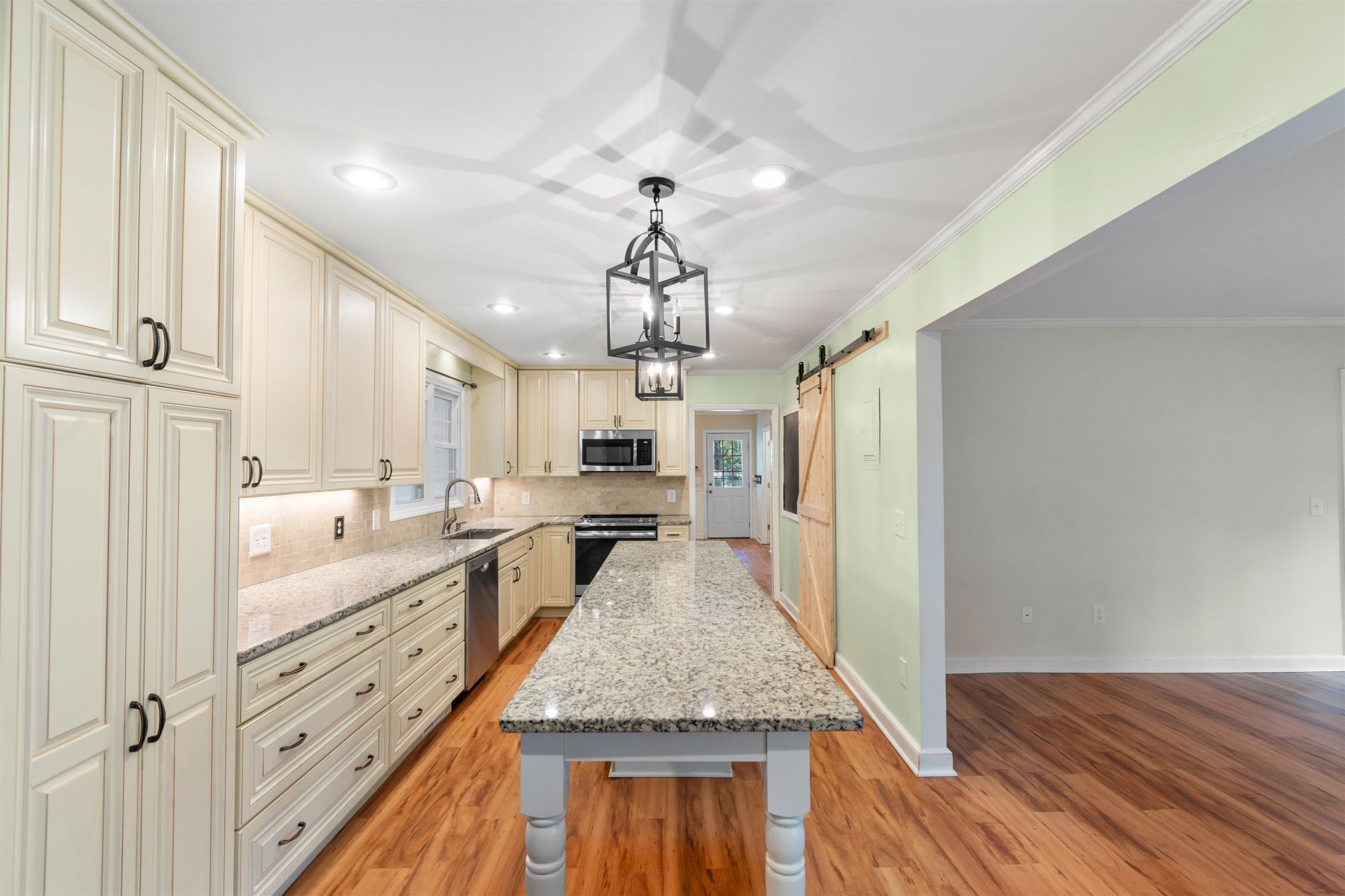 378 Belle Isle Rd. Photo 7