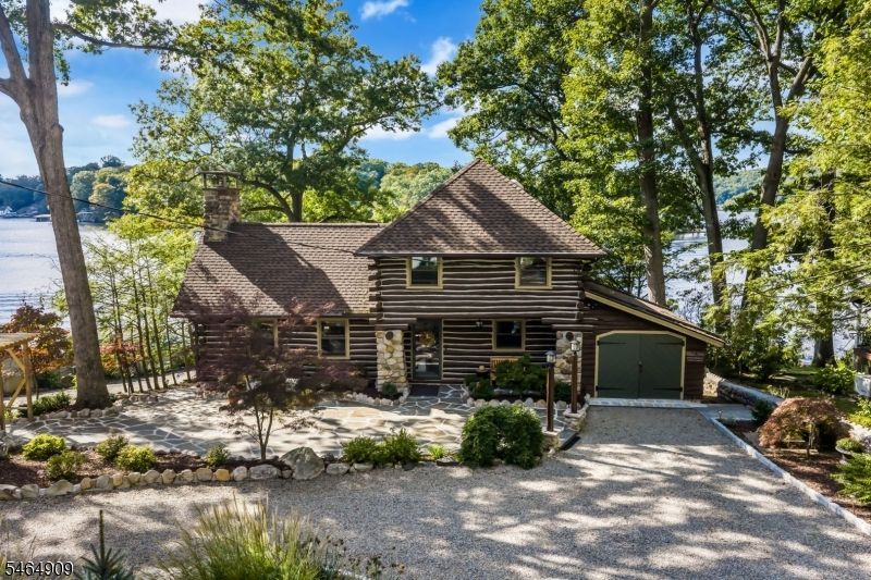 141 New Jersey Ave, Jefferson, NJ 07849 Main Photo