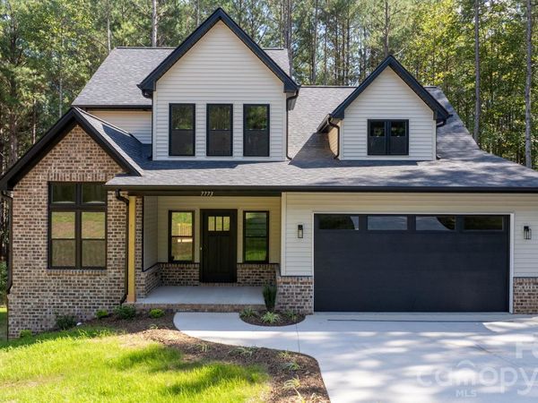 7773 Church Road , Taylorsville, NC 28681