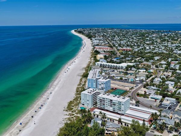 5390 GULF DRIVE , HOLMES BEACH, FL 34217