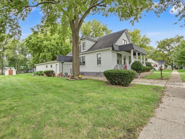 708 E Elm Street, Fairbury, IL 61739