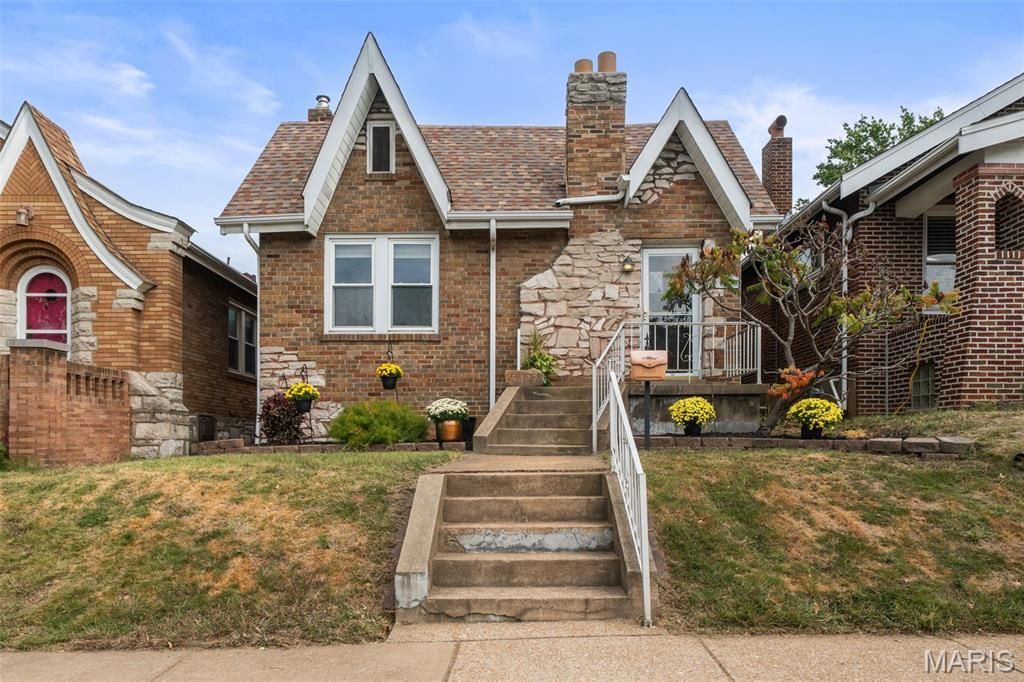 5427 Eichelberger Street , Saint Louis, MO 63109 Main Photo