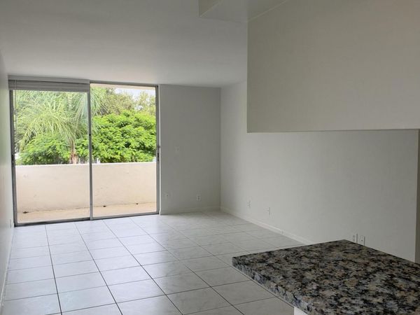 100 SE 21ST Street, Unit 1-8, Fort Lauderdale, FL 33316