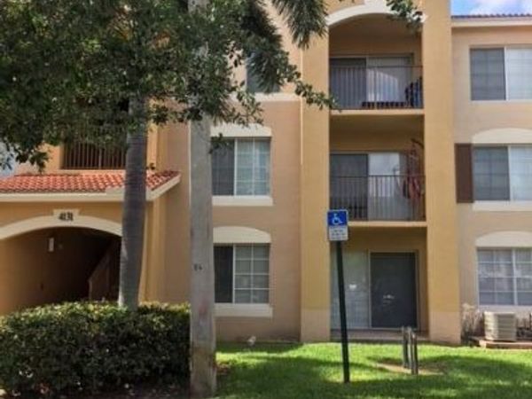 4131 San Marino Boulevard, Unit 105, West Palm Beach, FL 33409