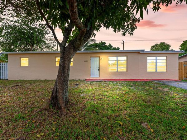 21200 NE 12TH Court, Miami, FL 33179