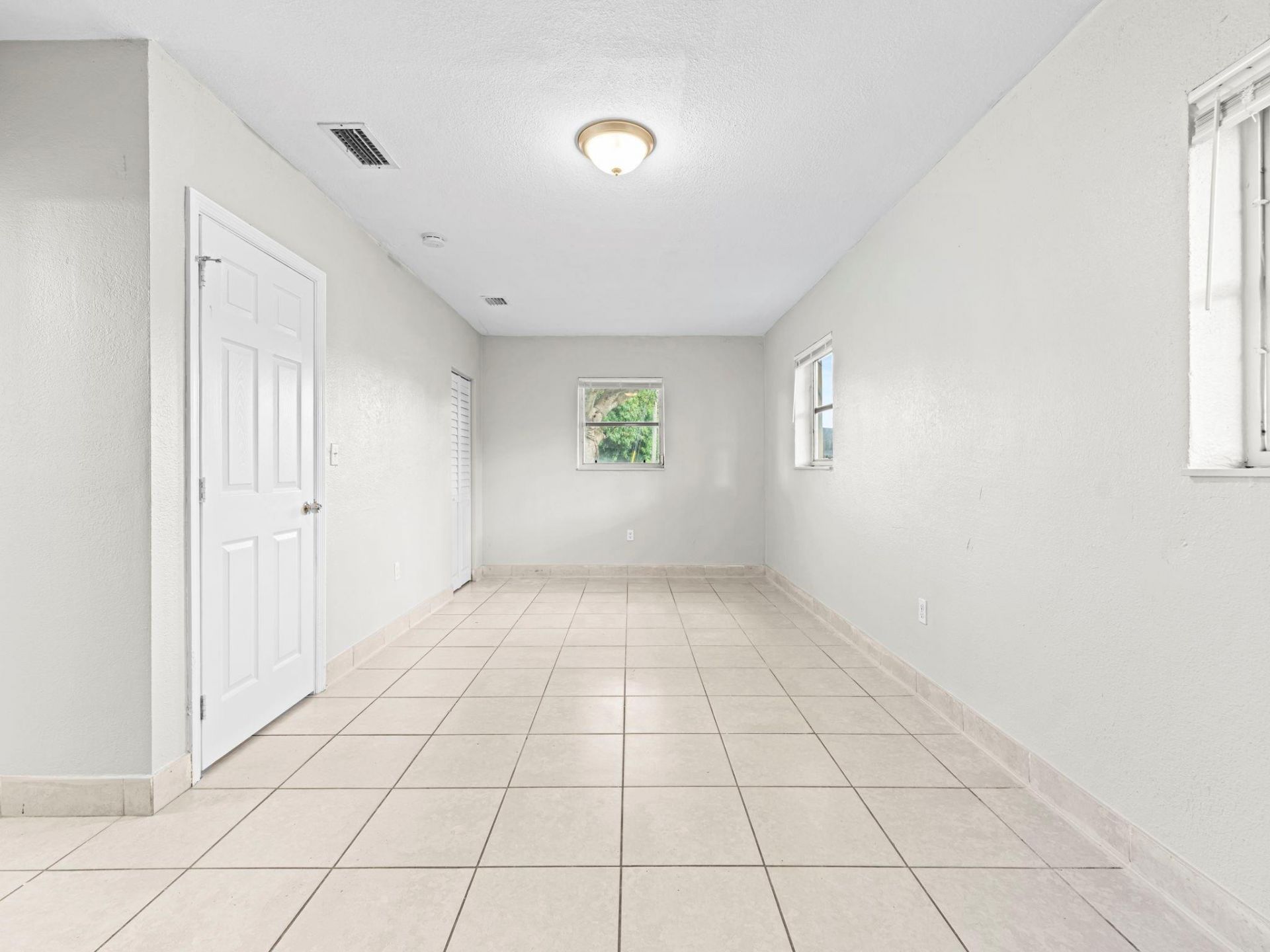 21200 NE 12th Court, Miami, FL 33179 Photo