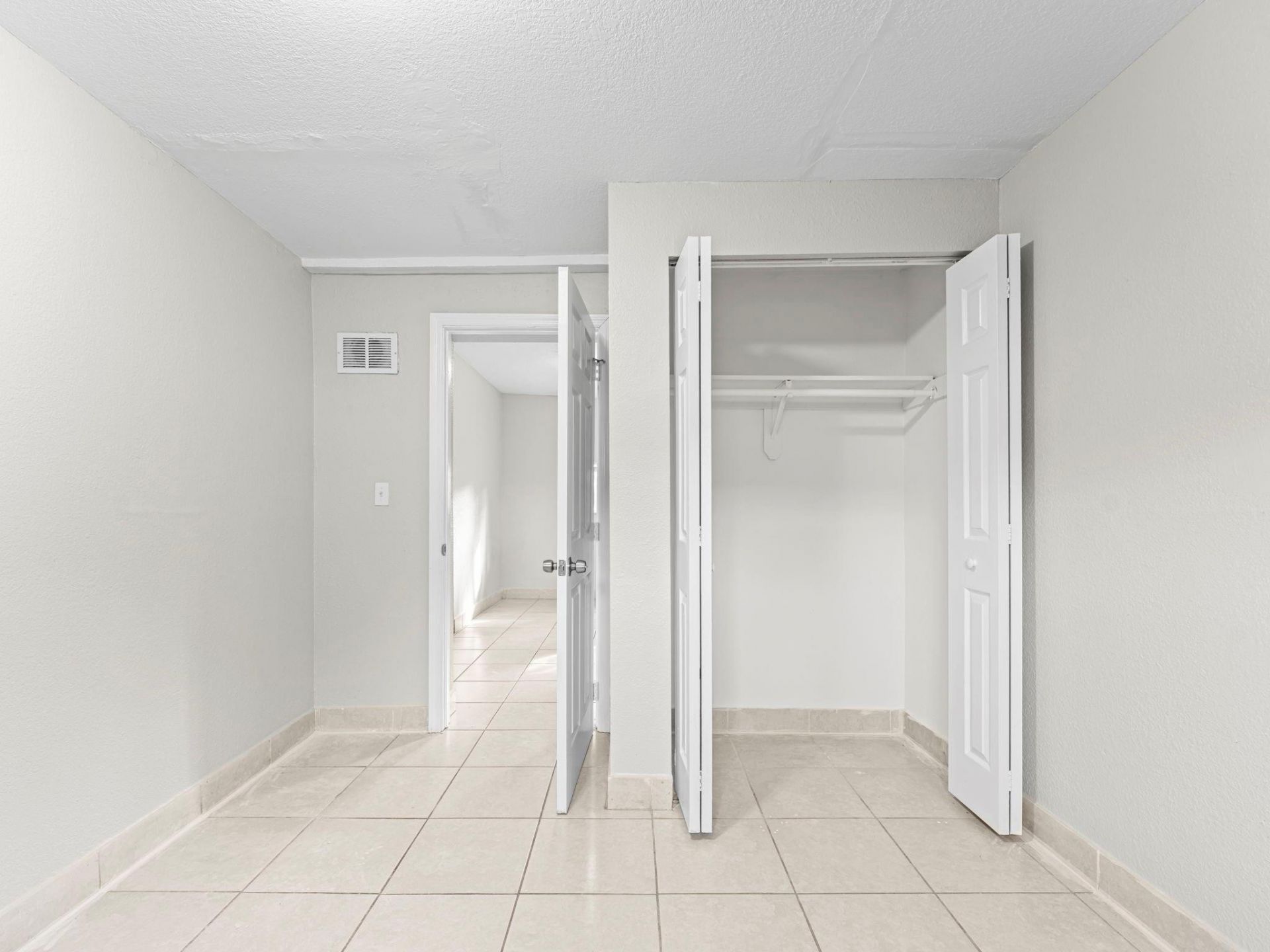 21200 NE 12th Court, Miami, FL 33179 Photo