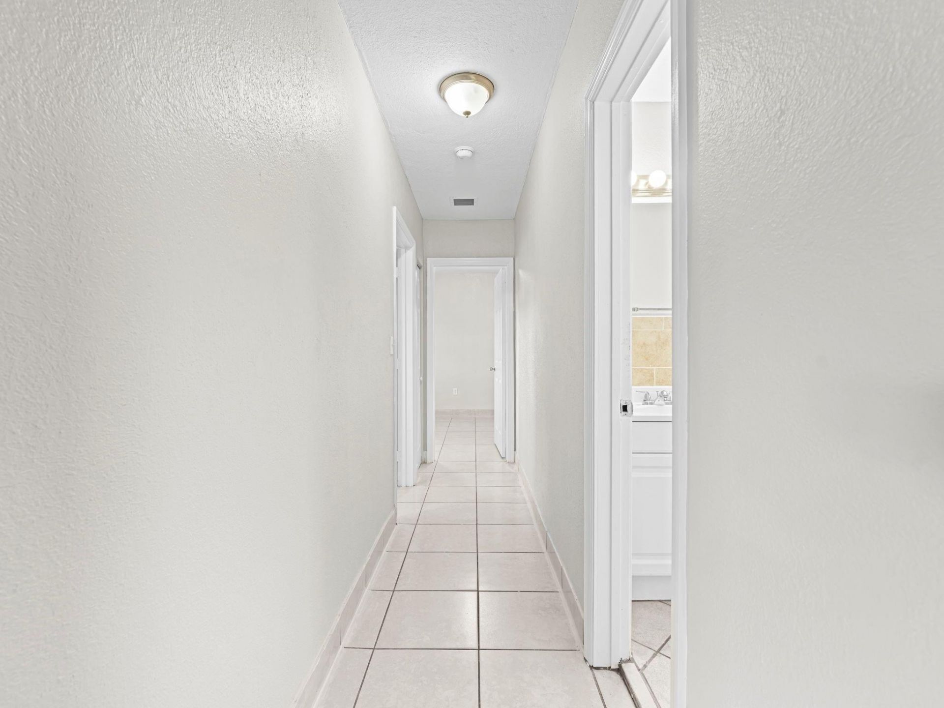 21200 NE 12th Court, Miami, FL 33179 Photo