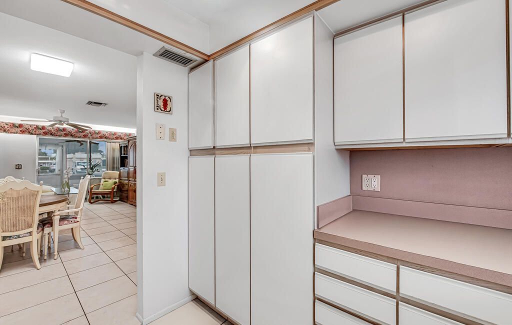 2857 W Ashley Drive W, Unit A, West Palm Beach, FL 33415 Photo