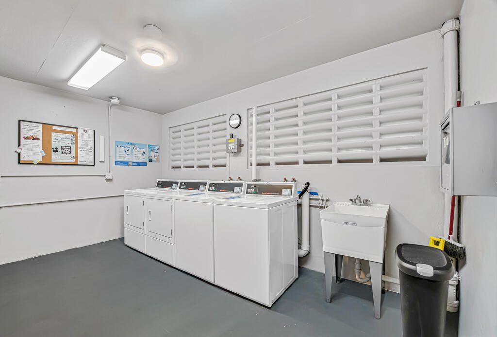 2857 W Ashley Drive W, Unit A, West Palm Beach, FL 33415 Photo