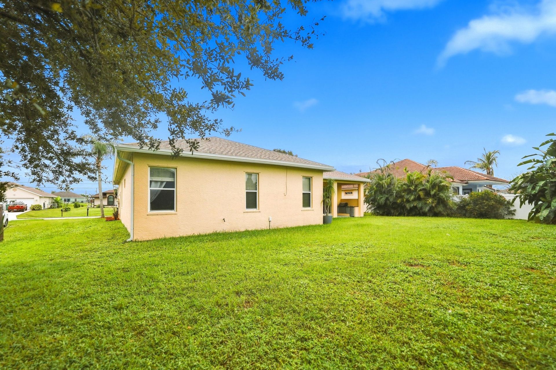 4971 NW Foxworth Avenue, Port Saint Lucie, FL 34983 Photo