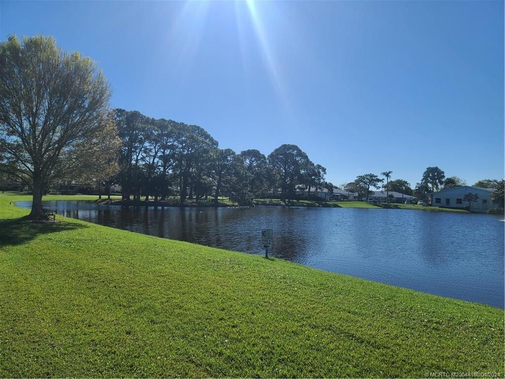 625 Pines Knoll Drive, Unit B, Fort Pierce, FL 34982 Photo