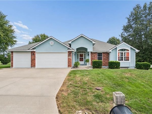 1707 Lynn Road, Excelsior Springs, MO 64024