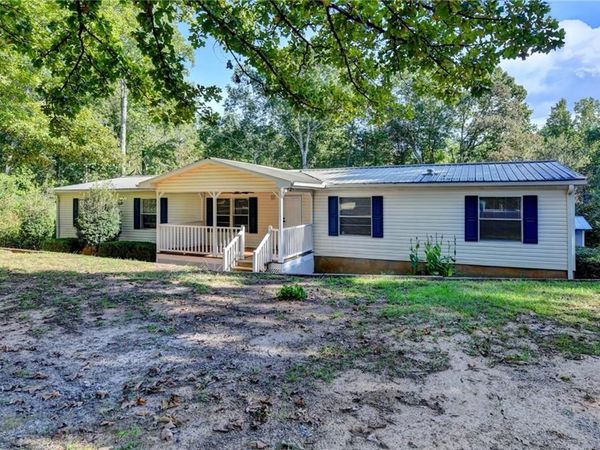 5500 Hemlock Court , Lula, GA 30554
