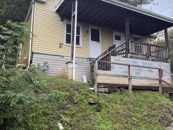 2236 Highland Ave, Wheeling, WV 26003