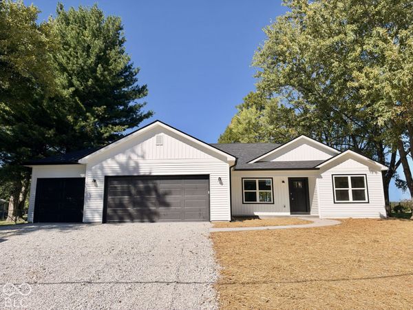 36 Lincoln Hills , Coatesville, IN 46121