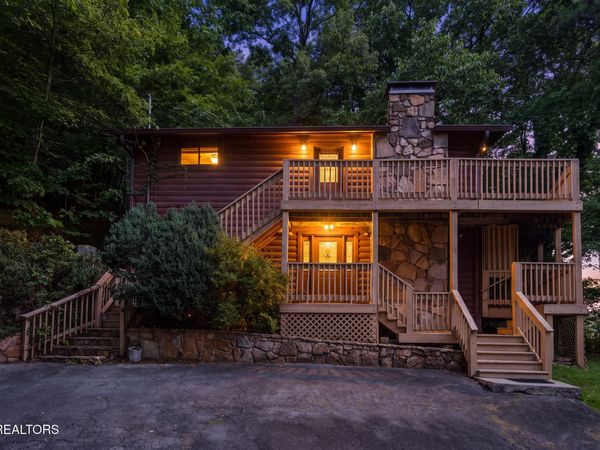 2123 Luzerne Drive , Gatlinburg, TN 37738
