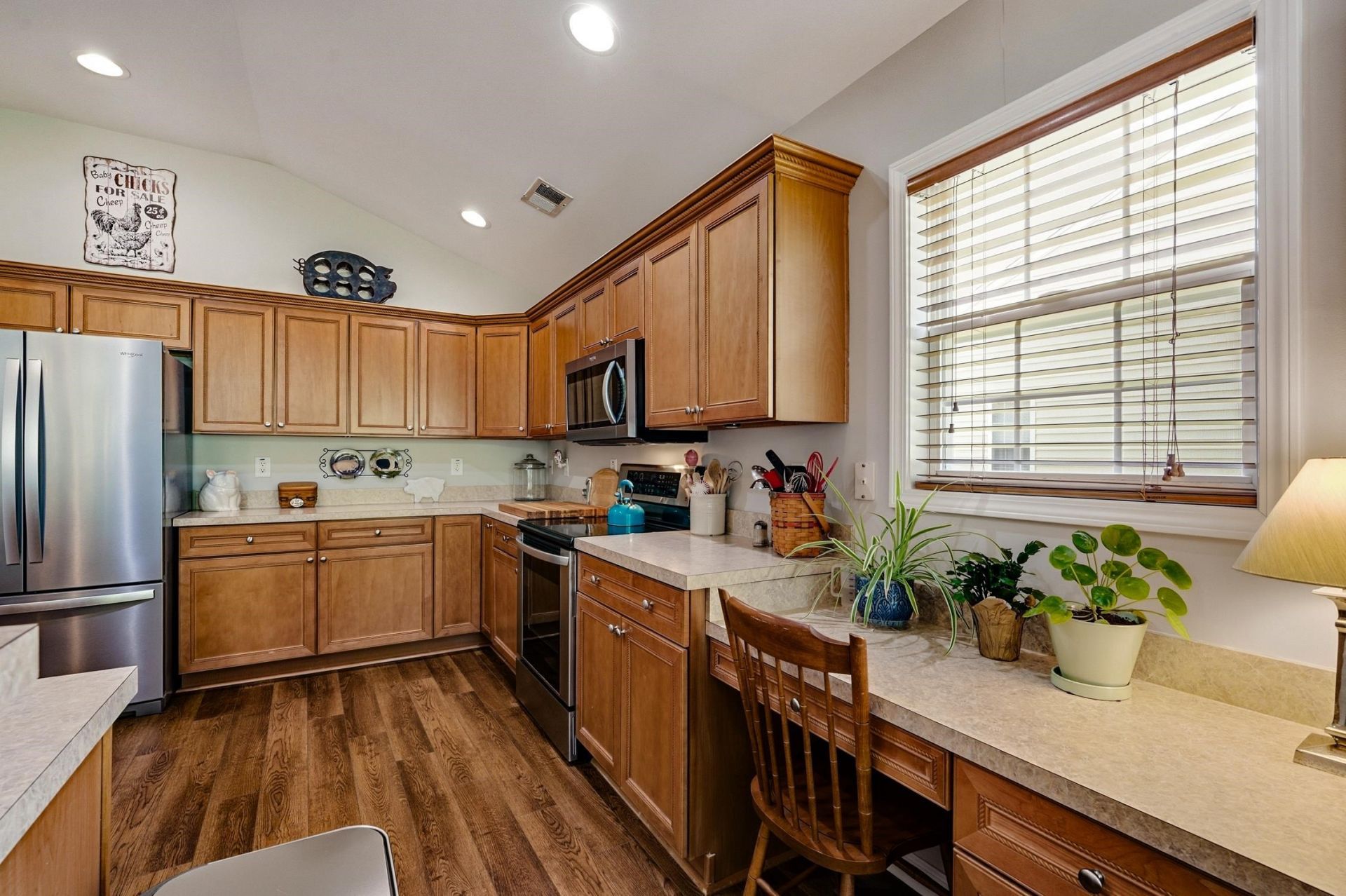 3317 Picket Fence Ln. Photo 12