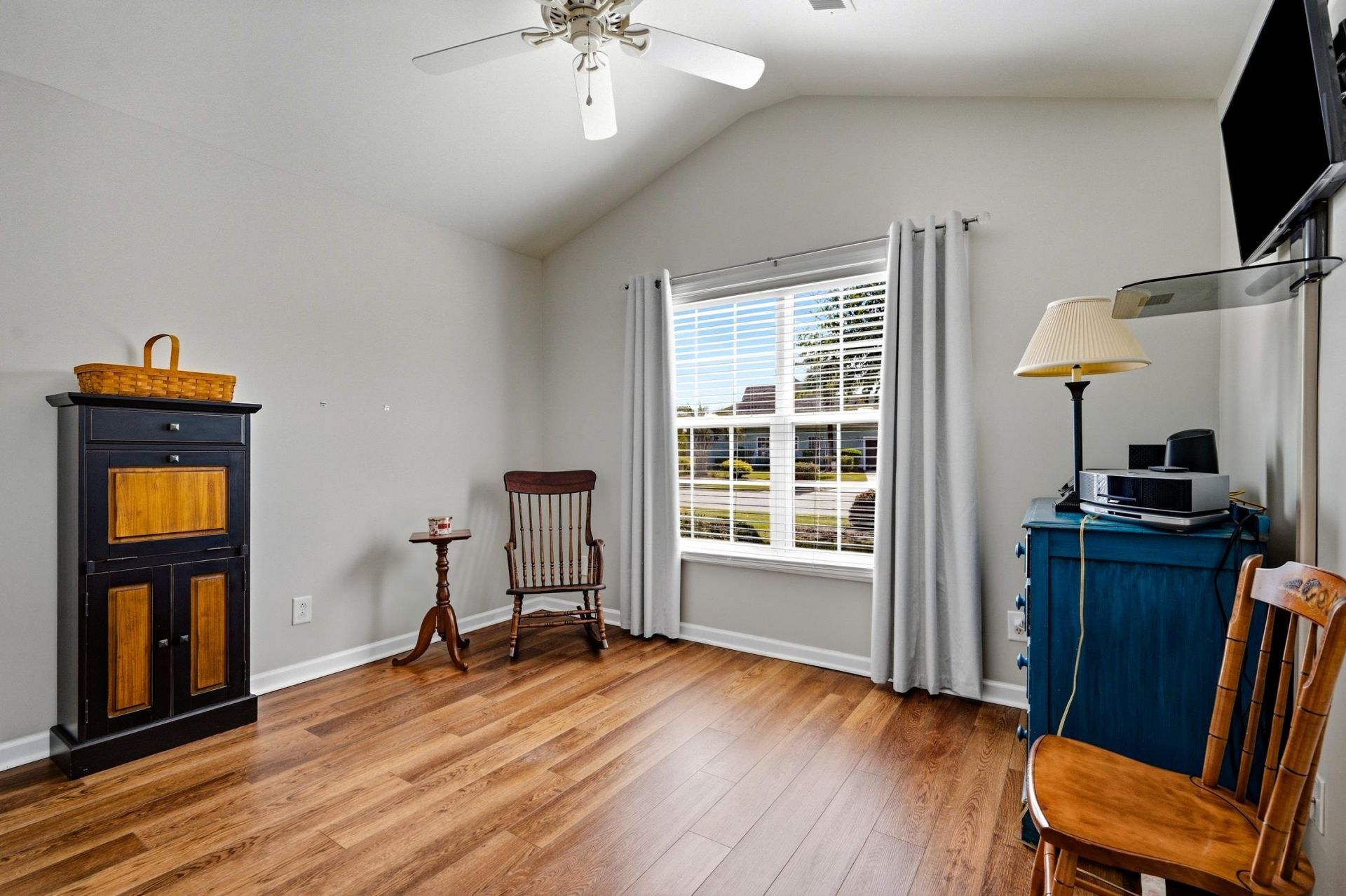 3317 Picket Fence Ln. Photo 24