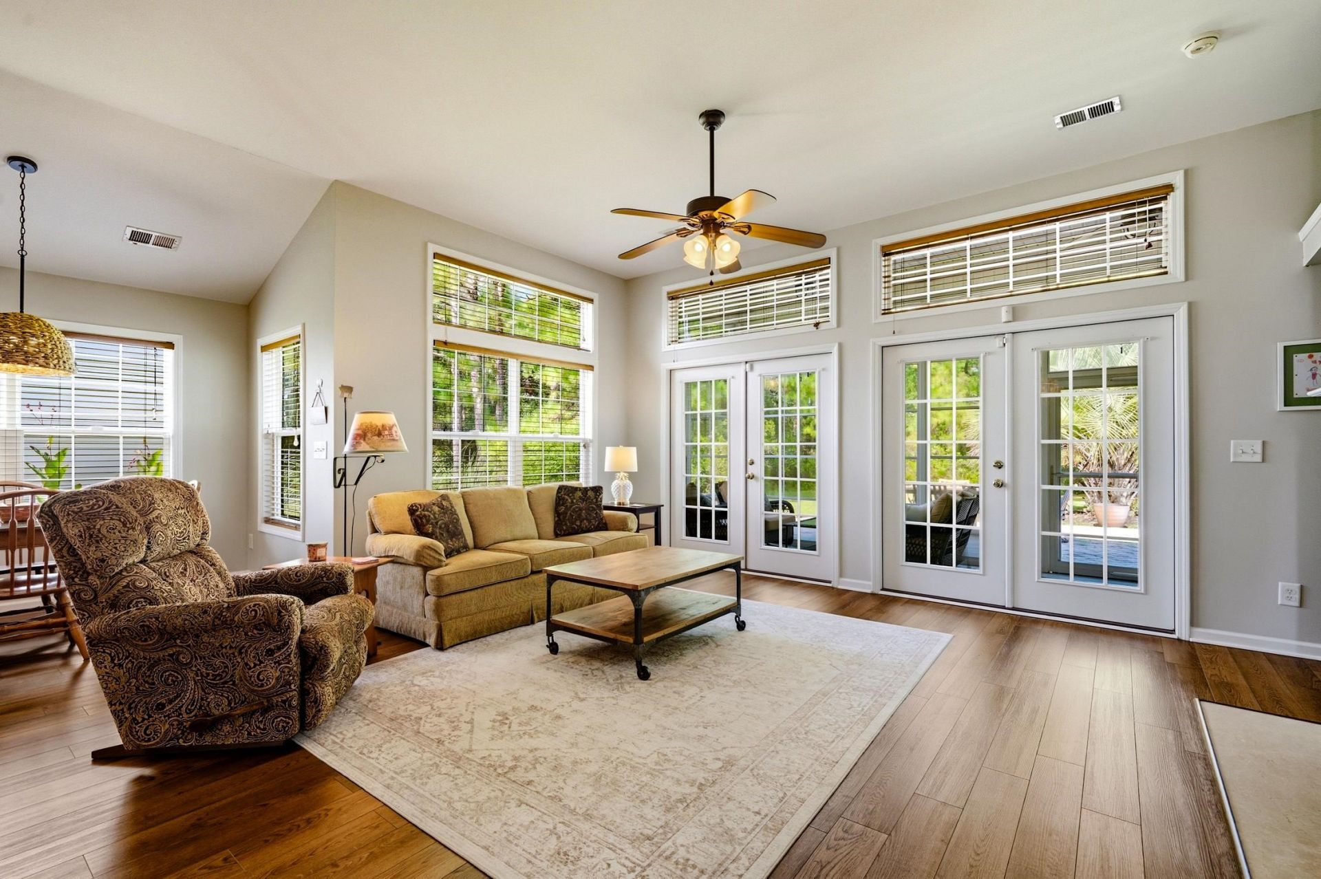 3317 Picket Fence Ln. Photo 9
