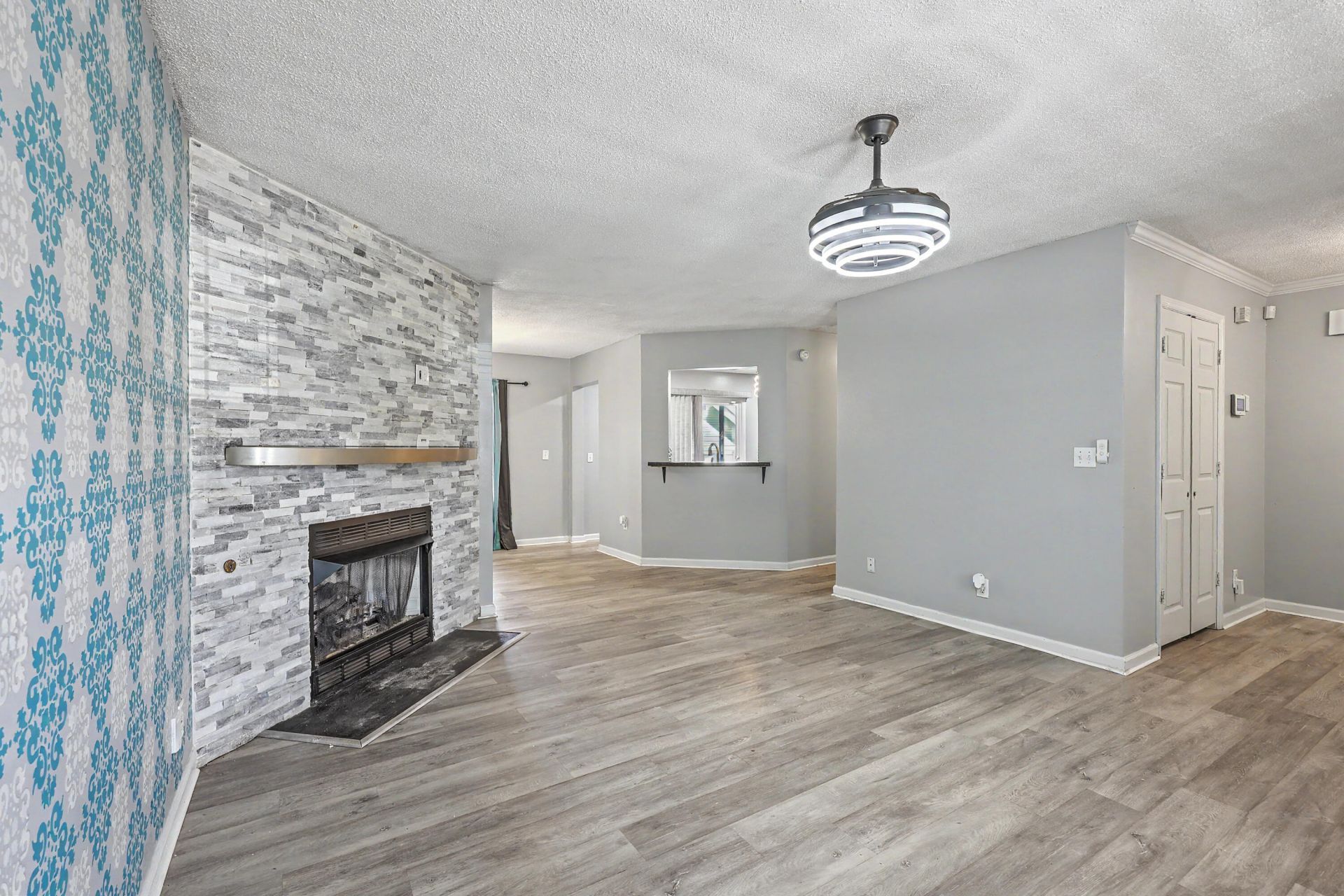 100 Penzance Boulevard Photo 11