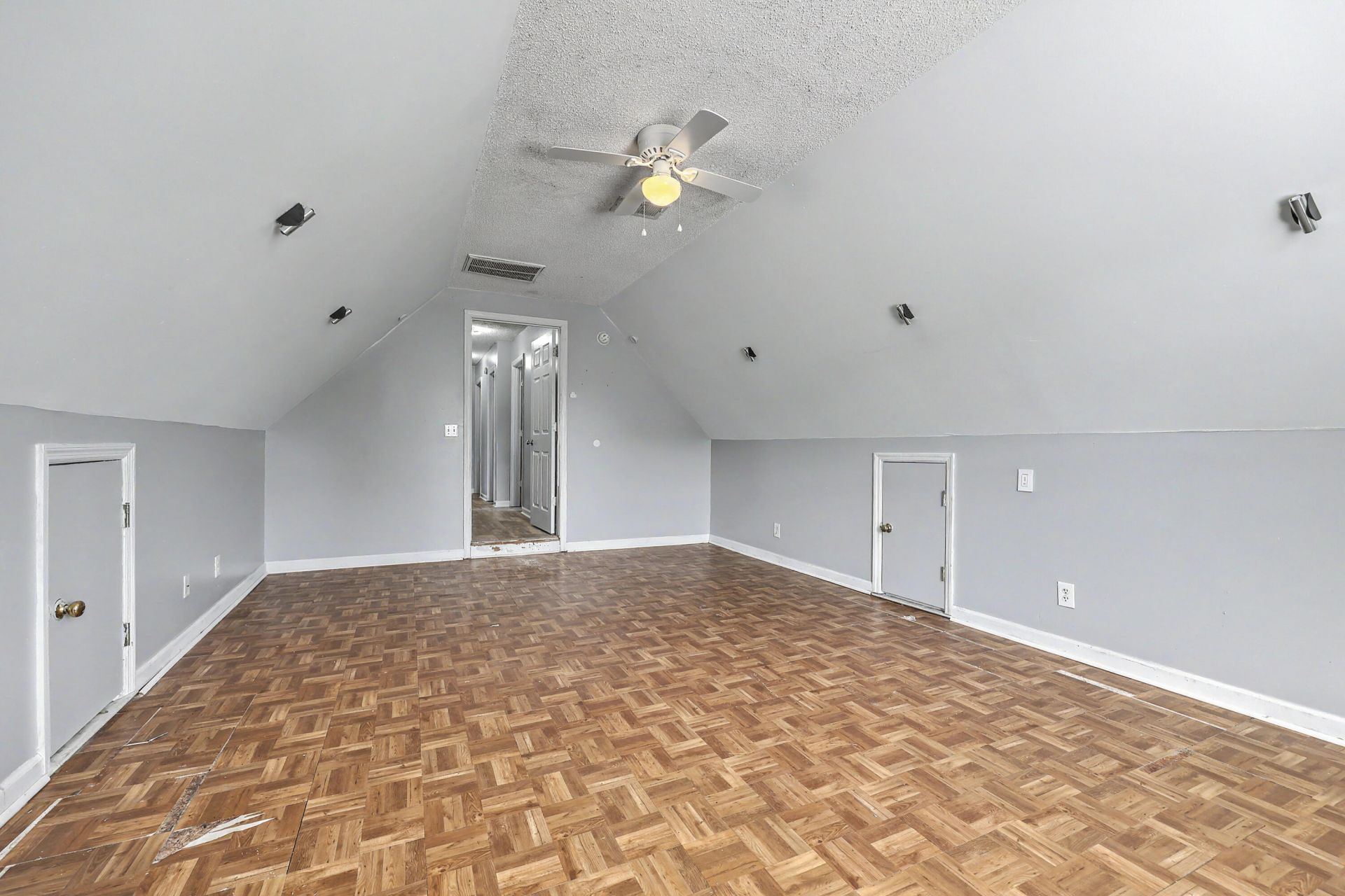 100 Penzance Boulevard Photo 26