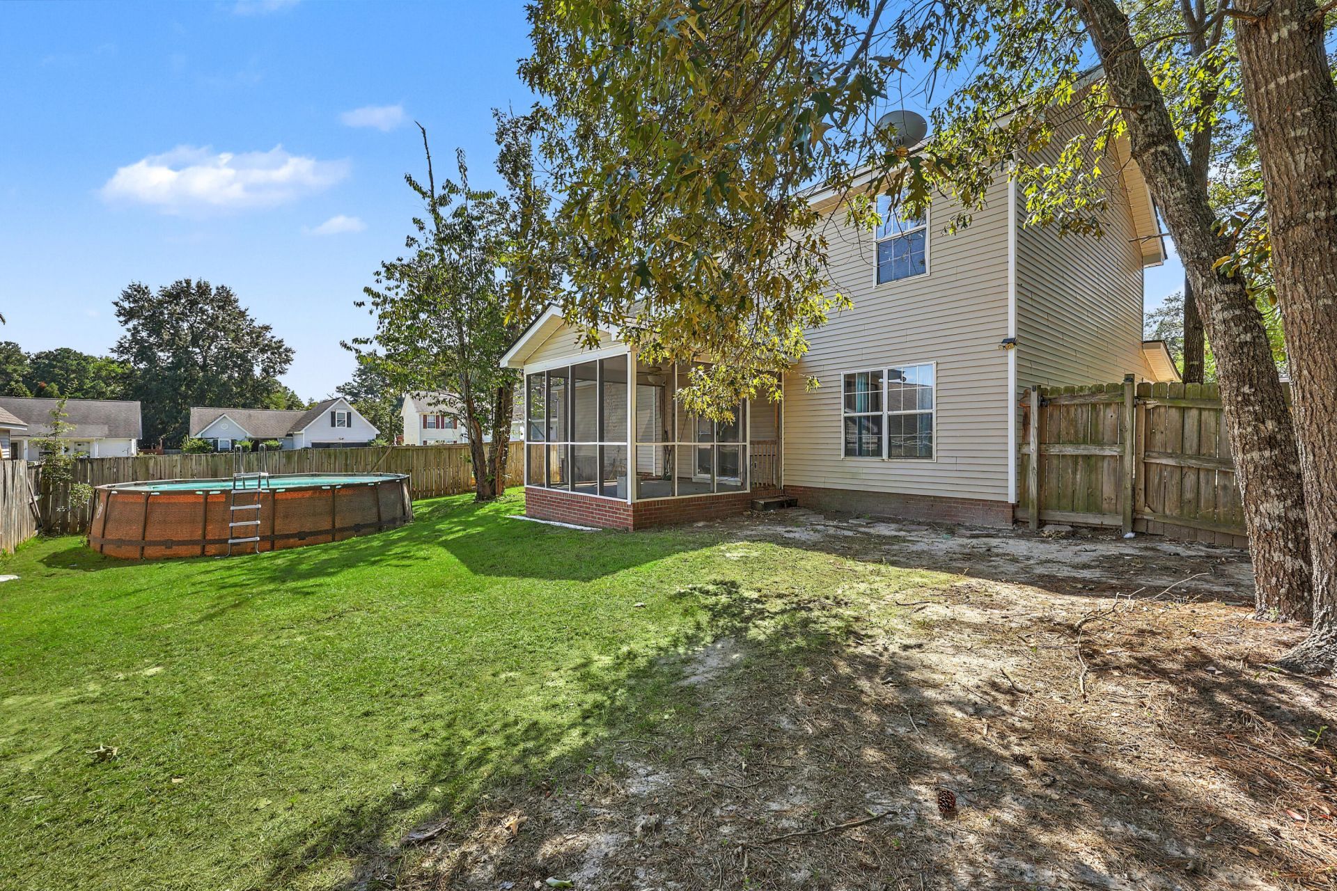 100 Penzance Boulevard Photo 32