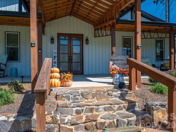 136 Sellers Road , Kings Mountain, NC 28086