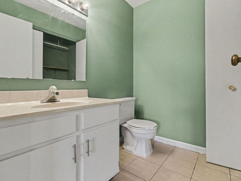 7210 Creekview Drive, Unit 12, Colerain Township, OH 45247 Photo 22