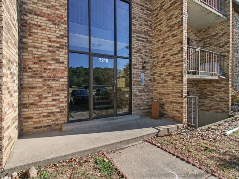7210 Creekview Drive, Unit 12, Colerain Township, OH 45247 Photo 23