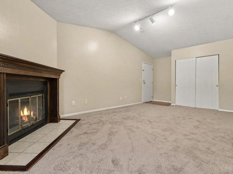 7210 Creekview Drive, Unit 12, Colerain Township, OH 45247 Photo 5