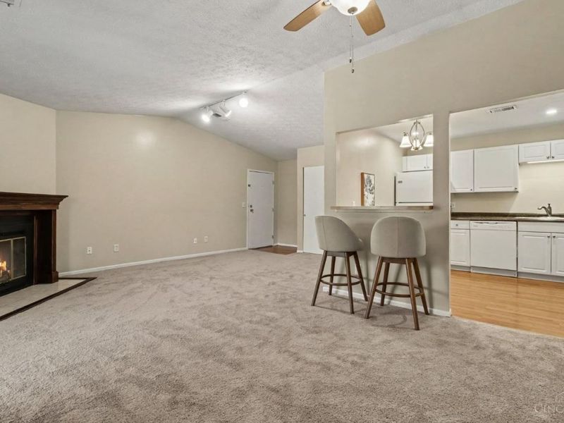 7210 Creekview Drive, Unit 12, Colerain Township, OH 45247 Photo 8