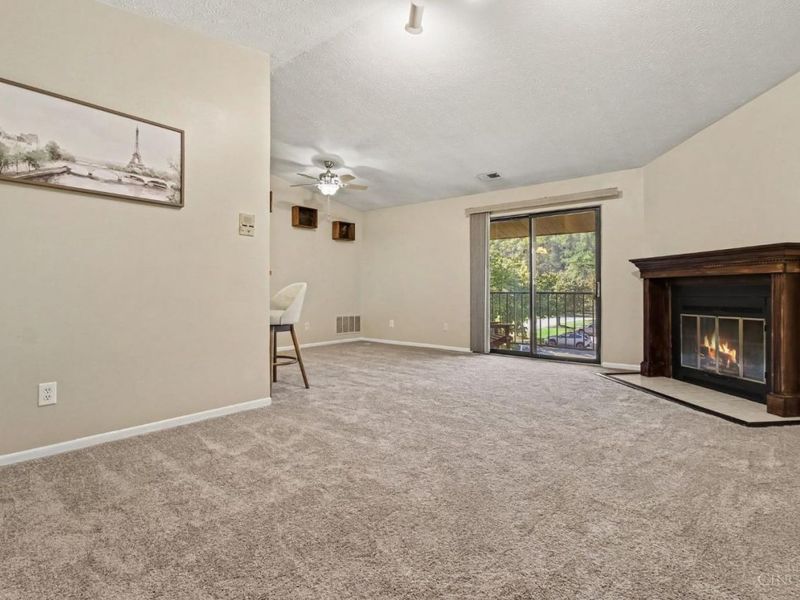 7210 Creekview Drive, Unit 12, Colerain Township, OH 45247 Photo 9