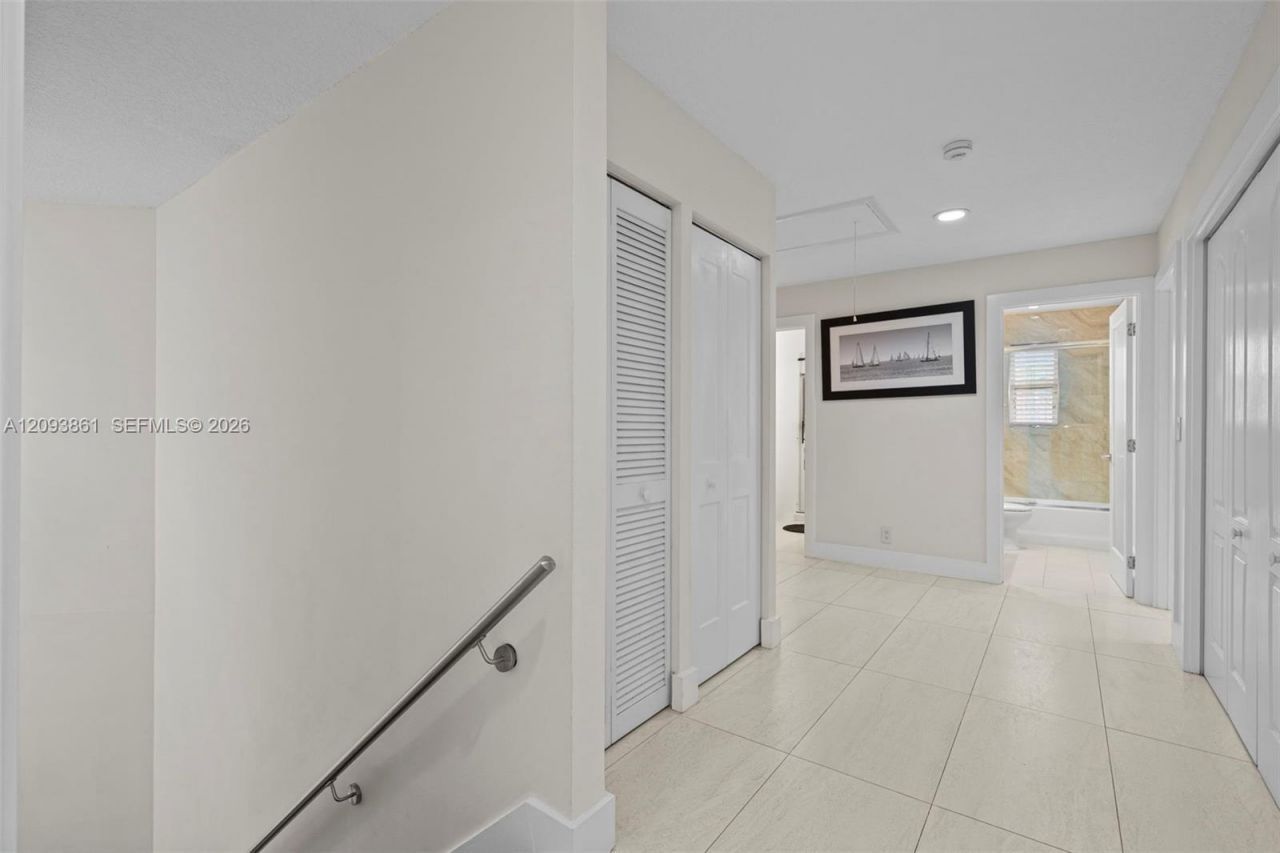 1254 NW 102nd Way , Coral Springs, FL 33071 Photo