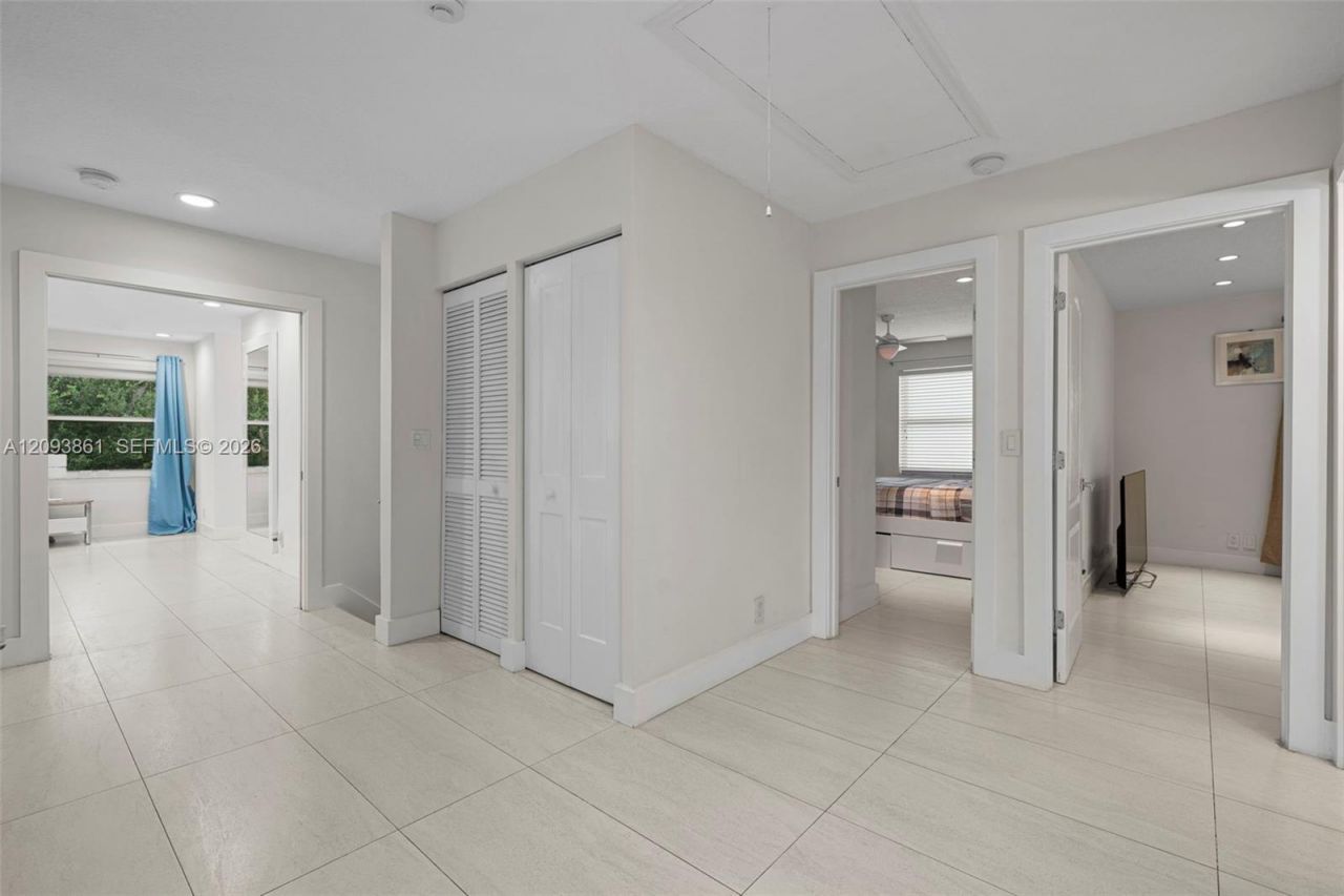 1254 NW 102nd Way , Coral Springs, FL 33071 Photo