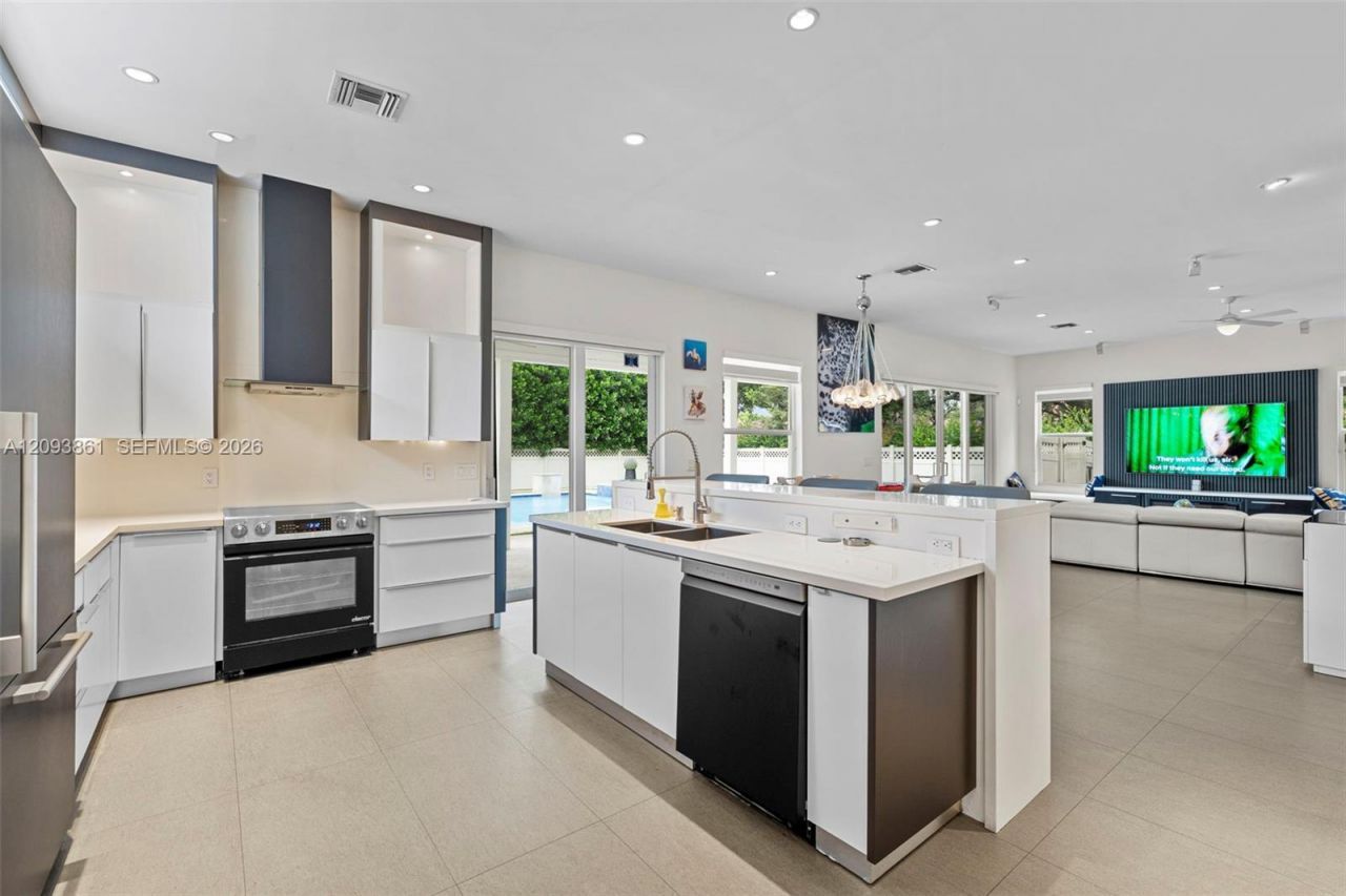 1254 NW 102nd Way , Coral Springs, FL 33071 Photo