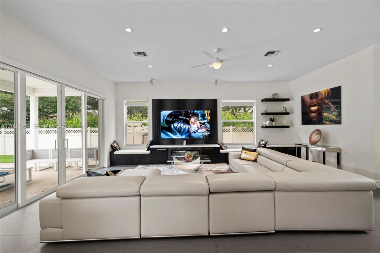 1254 NW 102nd Way , Coral Springs, FL 33071 Photo