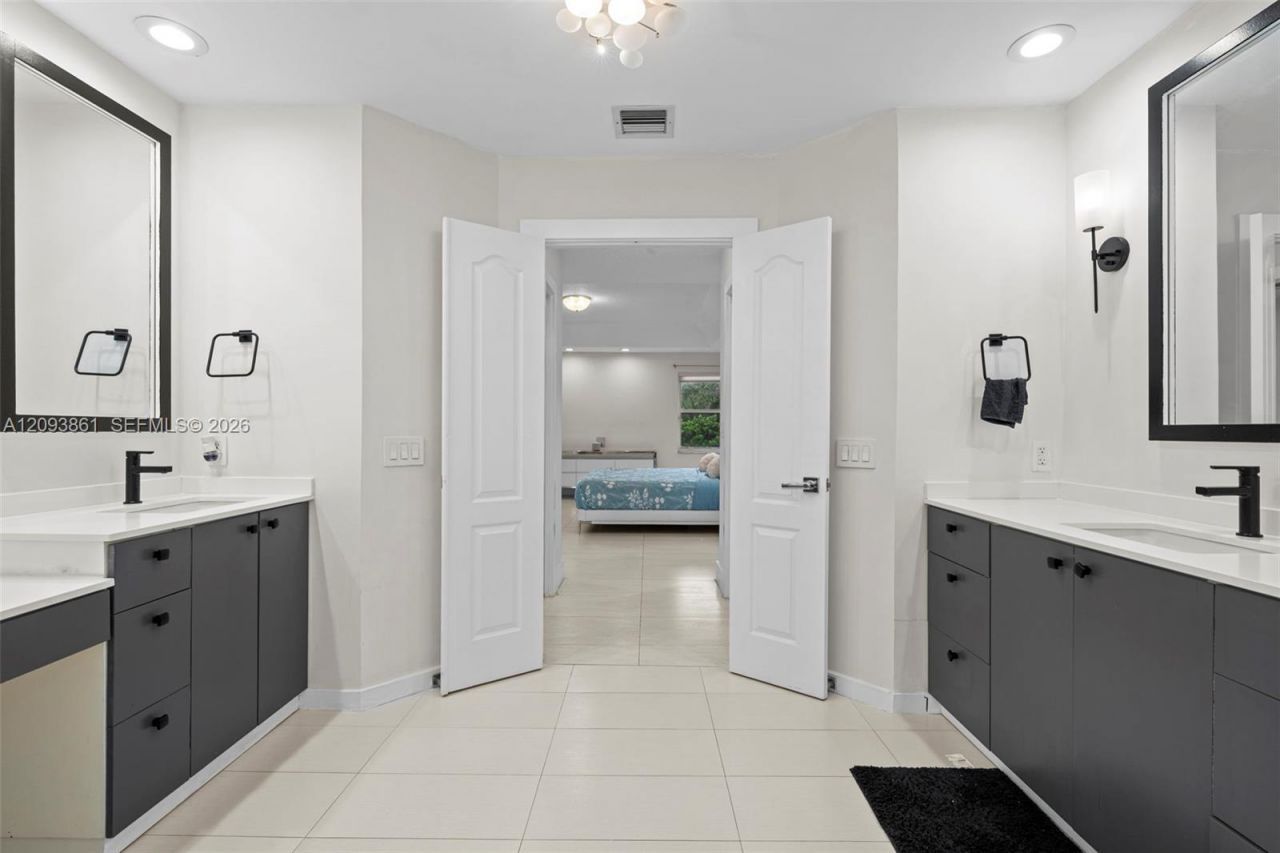 1254 NW 102nd Way , Coral Springs, FL 33071 Photo