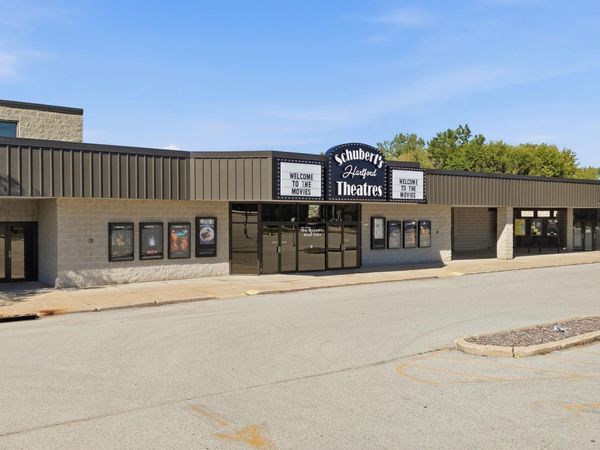 1361 Grand Ave, Hartford, WI 53027