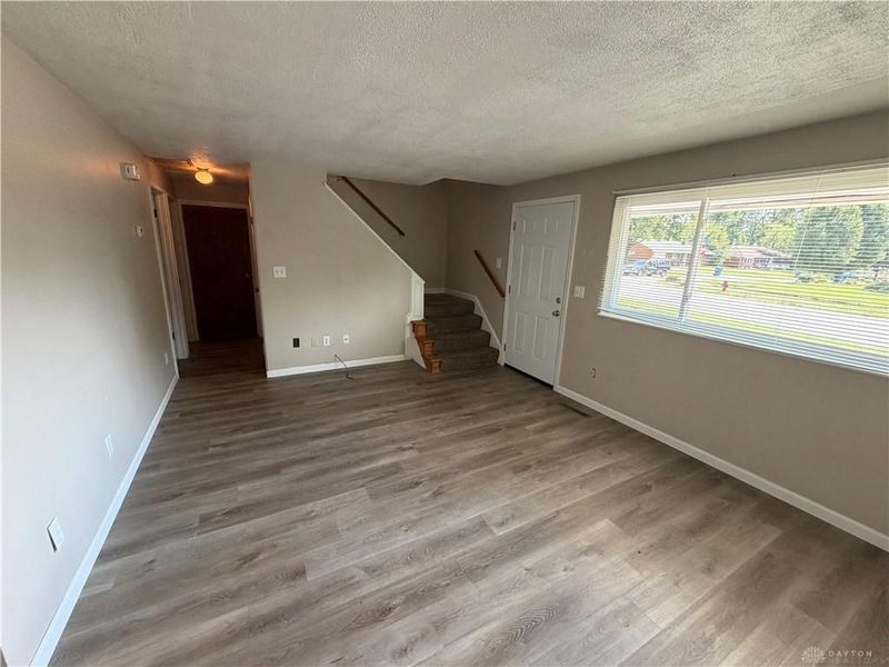 5611 Barnard Drive, Huber Heights, OH 45424 Photo 2