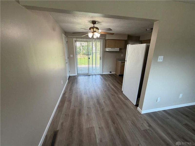 5611 Barnard Drive, Huber Heights, OH 45424 Photo 4