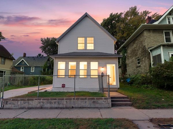 909 Park Street, Saint Paul, MN 55117