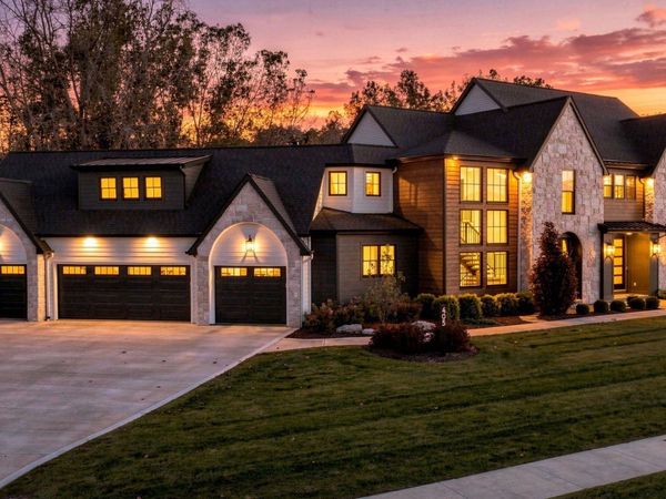 405 E Basalt Drive, Huntertown, IN 46748
