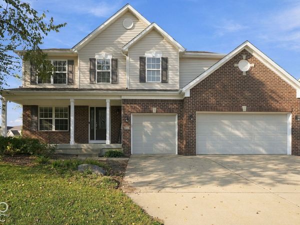 1456 Stormhaven, Greenwood, IN 46143