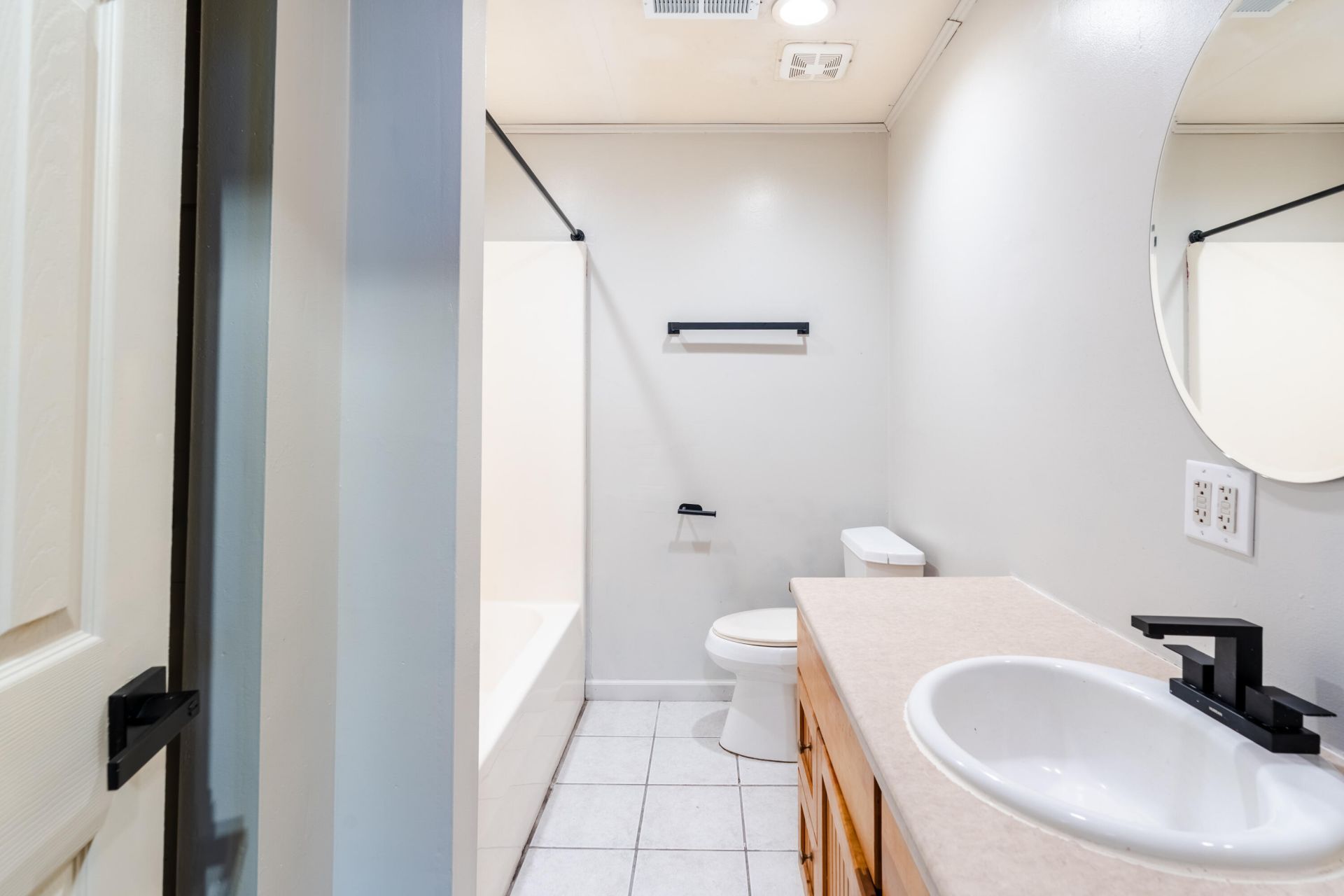 67 Tanbark Court Photo 12