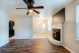 67 Tanbark Court photo 4