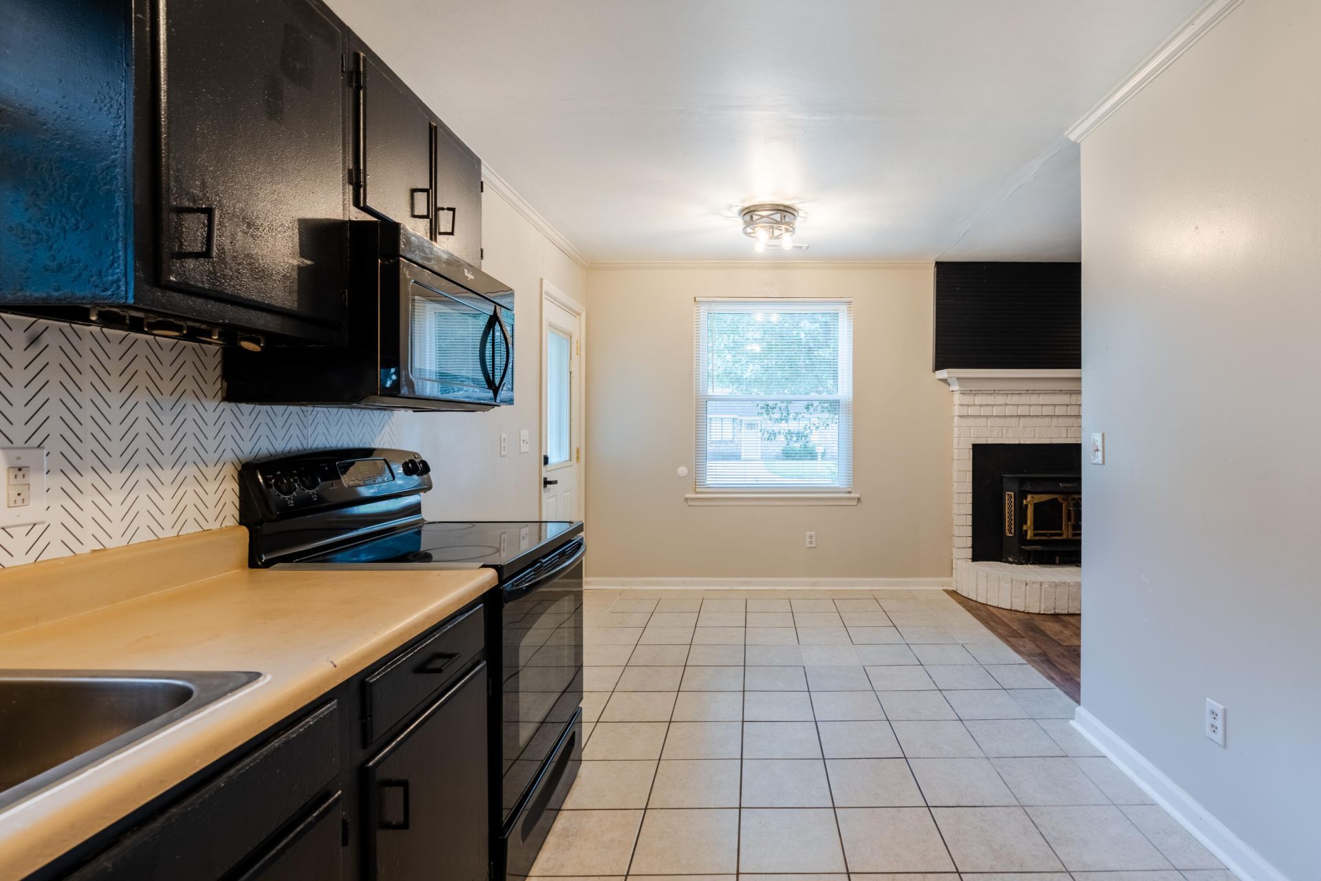 67 Tanbark Court Photo 6
